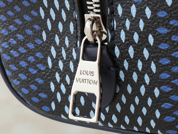 ルイヴィトンバッグ角部分ディテール